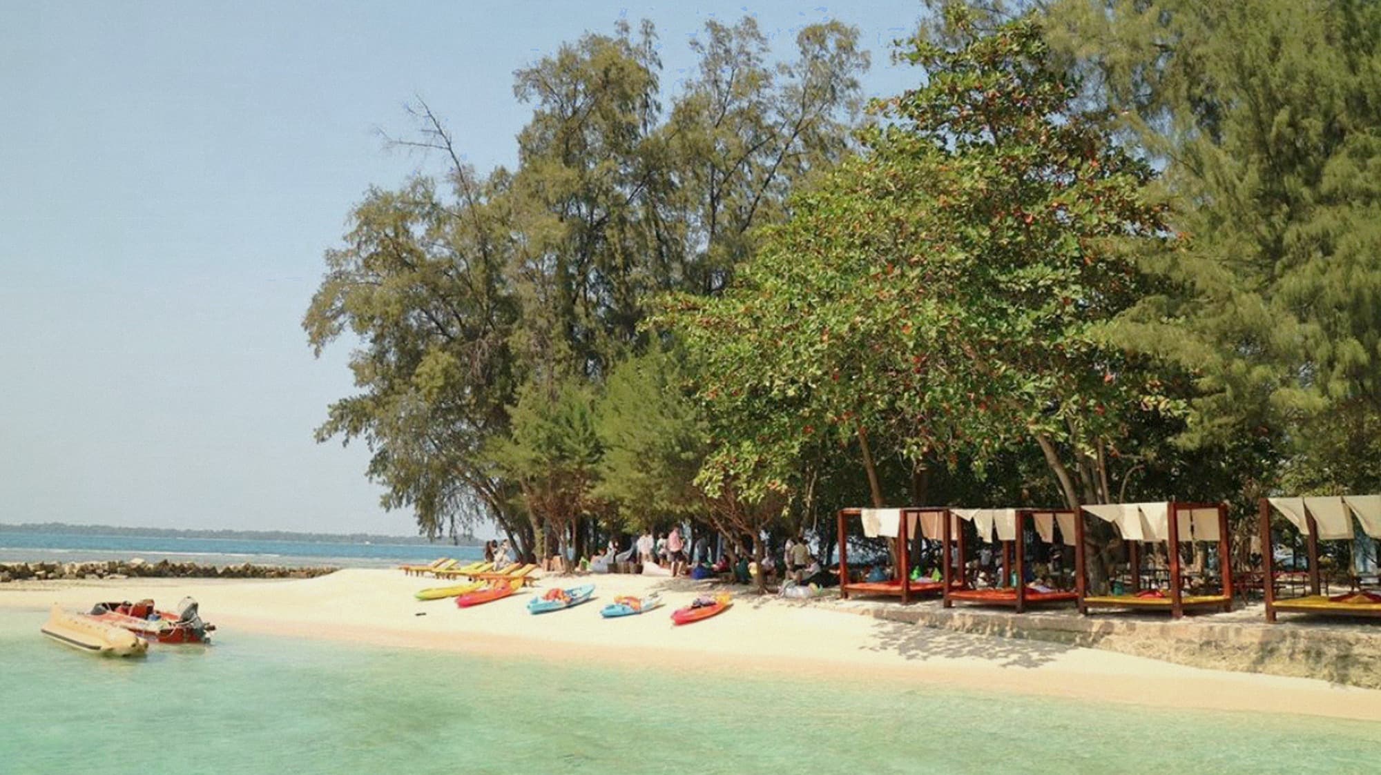 beach cabanas, lived-in moment.